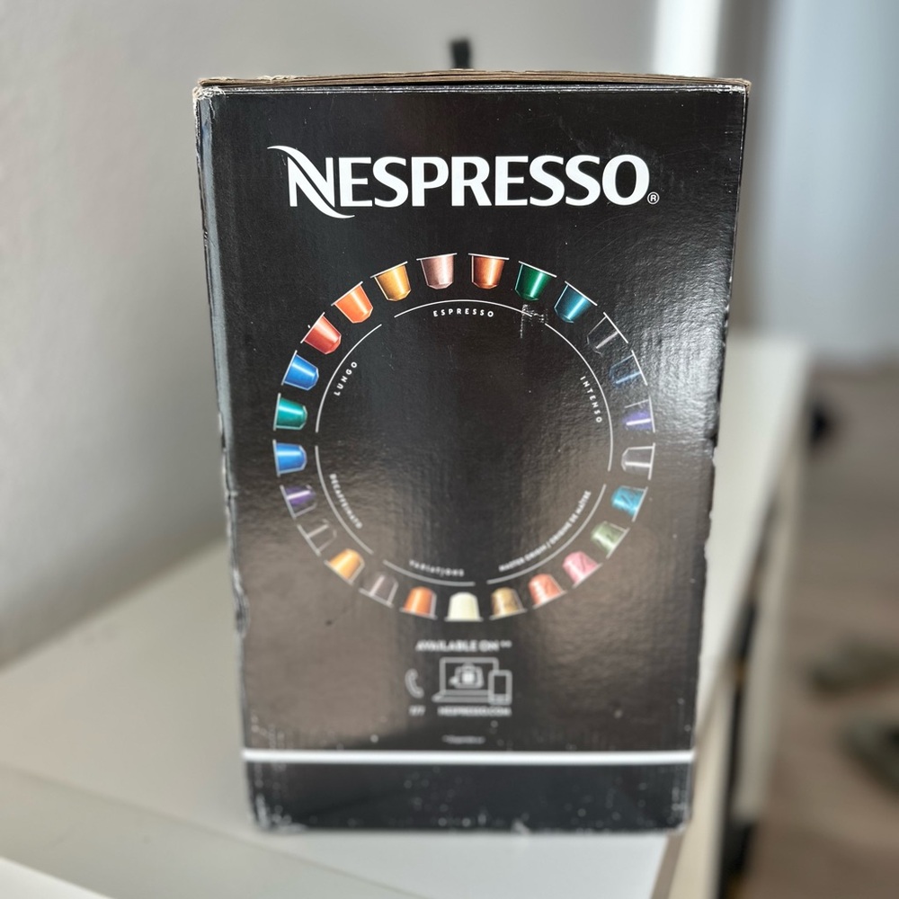 New Nespresso Breville Pixie in Black w/milk frother and 14 coffee pods - Picture 4 of 14